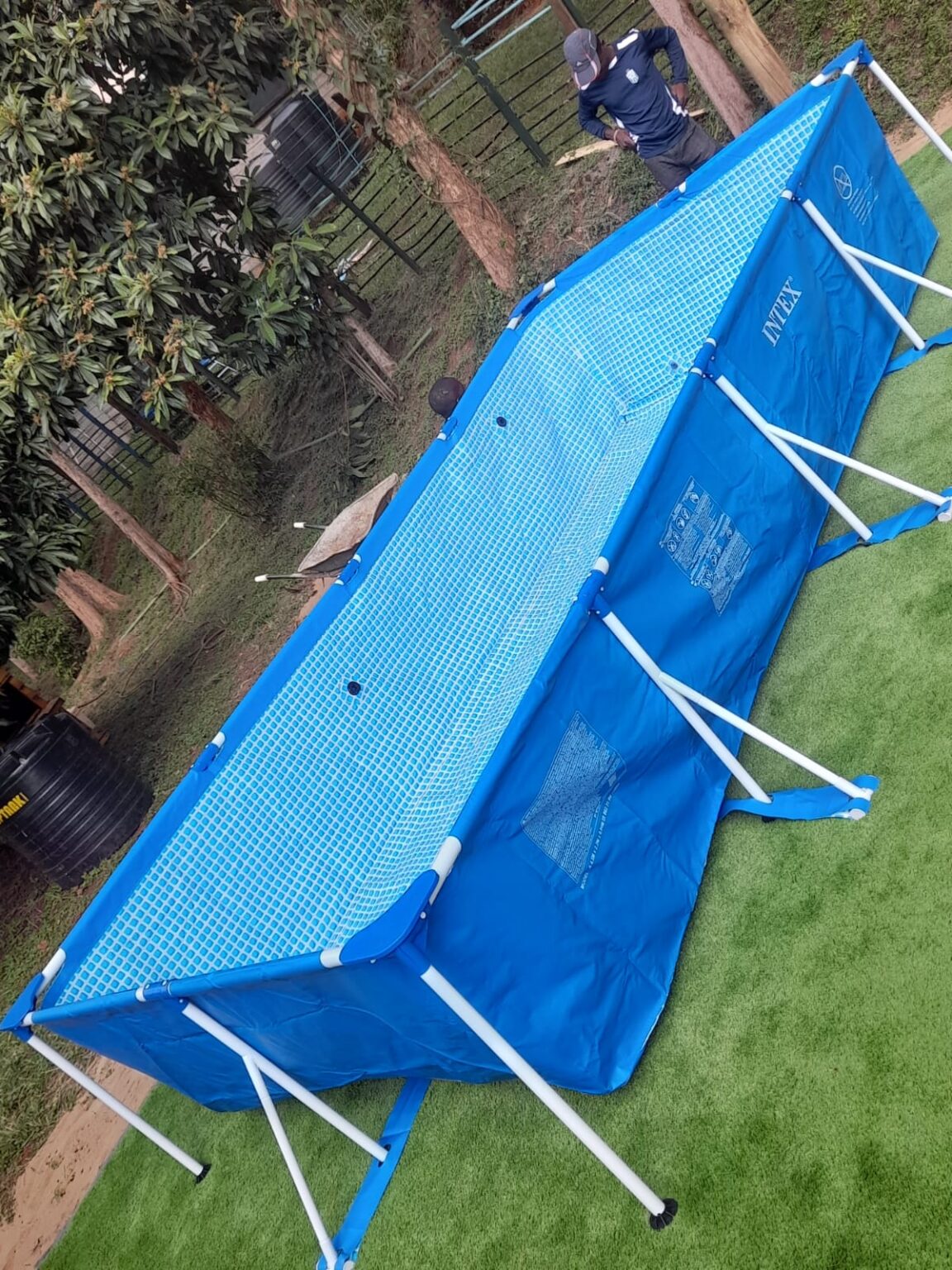 we_hire_swimming_pools